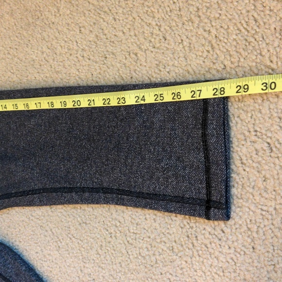 Lululemon Grey Herringbone Capri Leggings - Picture 11 of 13